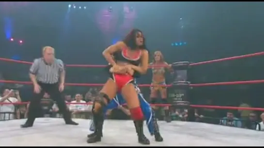 Tara & Christy Hemme vs Sojournor Bolt & Hamada