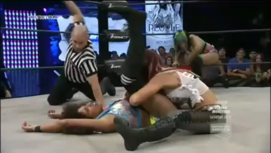 The Dollhouse (Marti Bell, Jade, & Rebel) vs The Beautiful People (Velvet Sky & Madison Rayne)(w/Angelina Love)