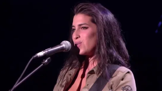 Amy Winehouse - Take The Box ⁄ In My Bed [live]