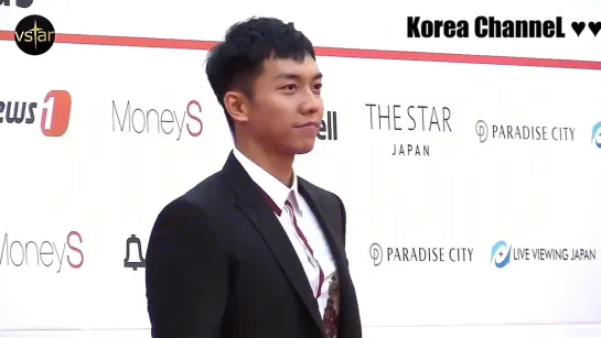 Lee Seung Gi _ best welcome award [ Asia Artist Awards 2017] [PY-0lMWC06E]