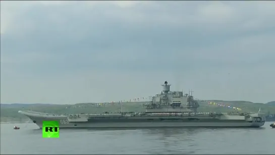 Военно-морской парад в честь дня ВМФ России в Североморске