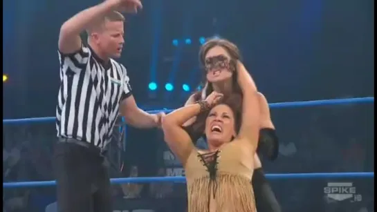 Mickie James vs Winter(w/Angelin Love)