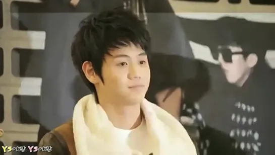 [FANCAM] 20.11.2010 YoSeob #3 @ YongDeungPo Fansigning