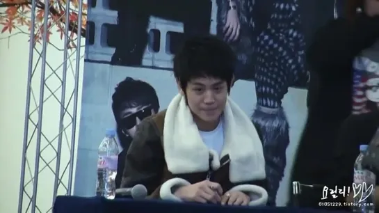 [FANCAM] 20.11.2010 YoSeob #2 @ YongDeungPo Fansigning