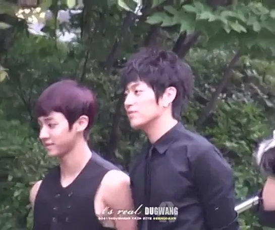 [FANCAM] 3.10.2010 DooKwang @ Mini fanmeet after Inkygayo