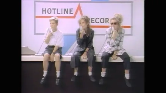 Bananarama - Hotline To Heaven