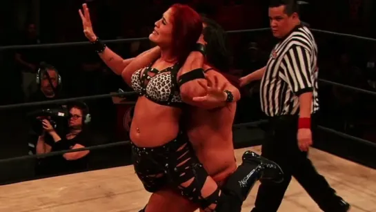 Marty the Moth(w/Mariposa) vs Ivelisse