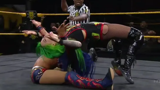 Sasha Banks & Bayley vs Shotzi Blackheart & Tegan Nox (WWE Women's tag team titles)