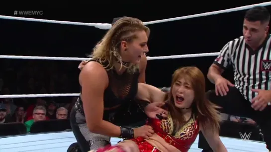 Io Shirai vs Rhea Ripley