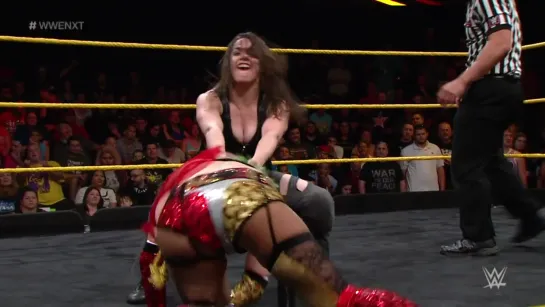 Asuka vs Nikki Cross (NXT Women's title)