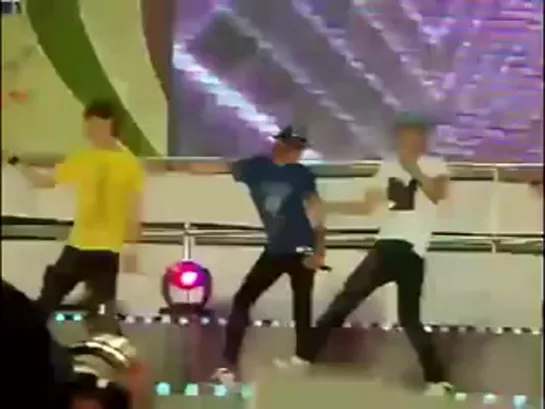 090504 SHINee LLO @ Osan Scent Water Festival (group fancam)