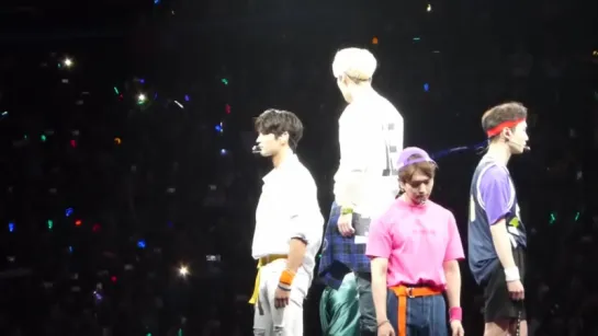 160730 SHINee (샤이니) - Intro  Replay  KCON LA 2016 Day 1