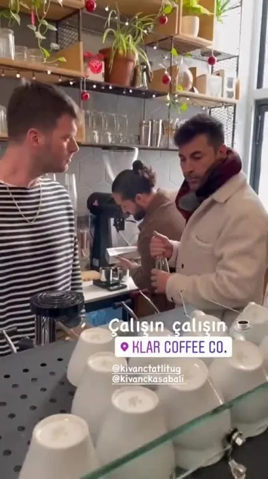 the two Kivancs in Klar coffee shop via Basaks story kivanctatlitug