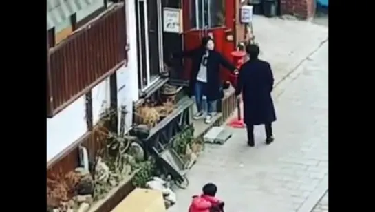 [Fancam Goblin Shooting] Gong Yoo X Kim Go Eun - CUTE! 공유 - 김고은