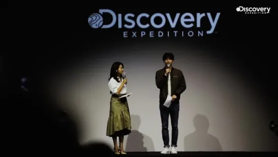 [VK] Гон Ю на фэшн-показе в честь 5-тилетнего юбилея Discovery, отель Grand Hyatt, Seoul, 23/08/2017 г