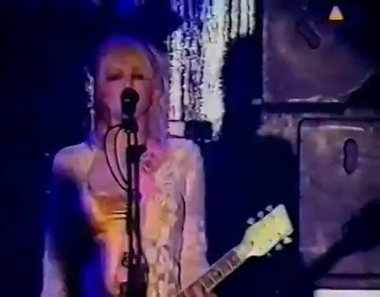 Hole - Plump [live]