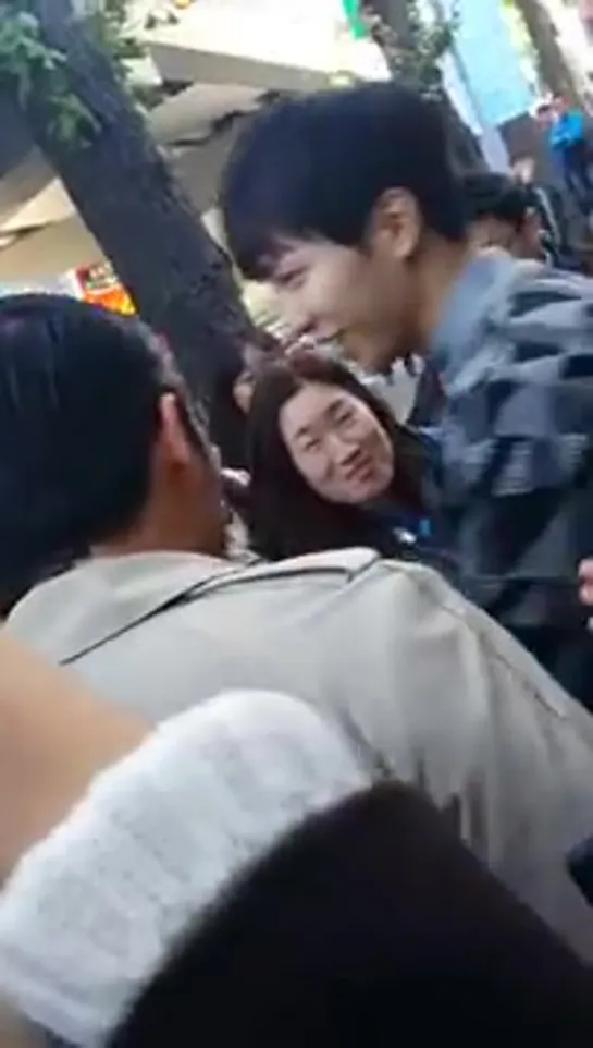 15.10.28 Marley Coffee Event Fancam - Lee Seung Gi [wj5deiiiAW8]