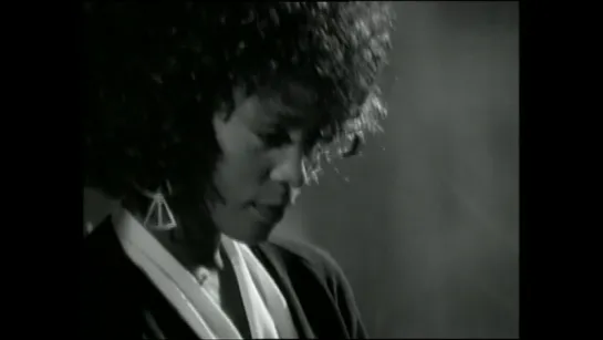 Whitney Houston - Where Do Broken Hearts Go (1988)