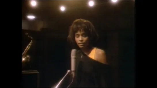 Whitney Houston - Saving All My Love for You (1985)