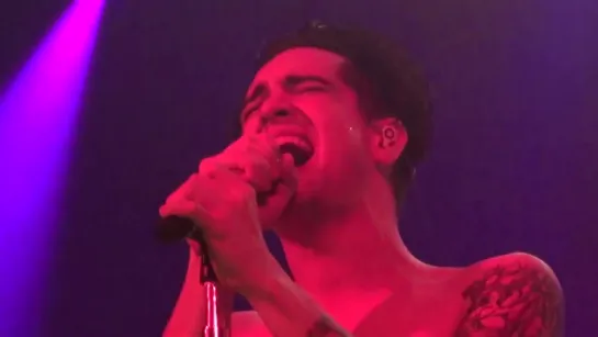 Panic! At The Disco — Golden Days [Live]