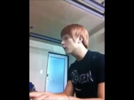 [SELFCAM] 9.09.2011 DongWoon - Love serenade for B2UTYs @ DongWoon's Twitter