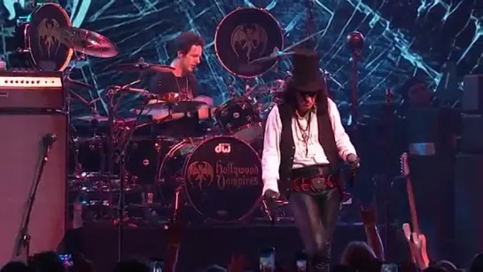 Hollywood Vampires - The Boogieman Surprise Liv