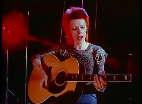 David Bowie – Space Oddity (Official Video)