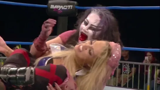 Su Yung vs Alisha Edwards