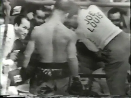 1951-05-02 Boxing ¦ Joe Louis vs Omelio Agramonte 2