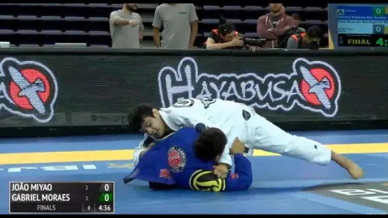 Joao Miyao vs Gabriel Moraes Light Featherweight Final #ibjjfpan16