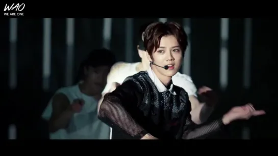 [WAO рус.саб] LuHan - Football Gang