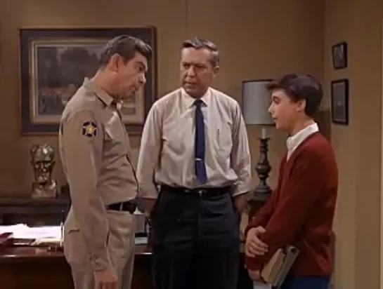 Шоу Энди Гриффита / The Andy Griffith Show, (1960–1968) сезон 7 серия 28  / s07e28-big-brother.fixed