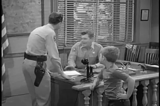 Шоу Энди Гриффита / The Andy Griffith Show, (1960–1968) сезон 3 серия 3  / s03e03-andy-and-the-new-mayor