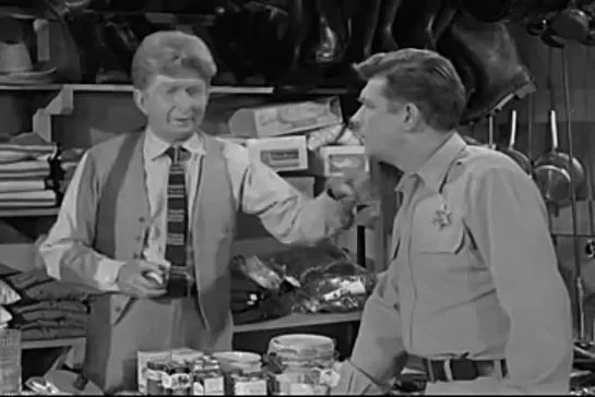 Шоу Энди Гриффита / The Andy Griffith Show, (1960–1968) сезон 2 серия 22  / the-merchant-of-mayberry