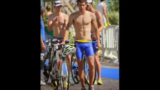 Cyclists, Lycra and Bulge