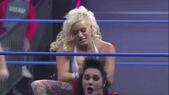 Havok (w/James Mitchell) vs Taya Valkyrie (Impact Knockouts title)