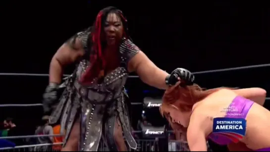 Awesome Kong vs Madison Rayne