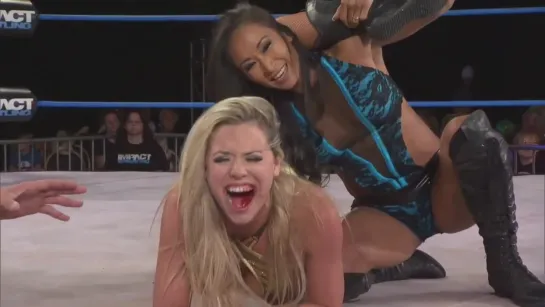 Taryn Terrell vs Gail Kim