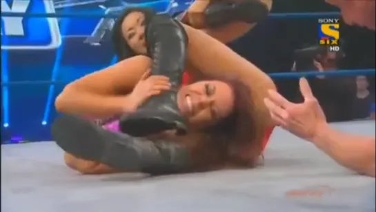 Gail Kim(Team EC3) vs Madison Rayne(Team Angle)