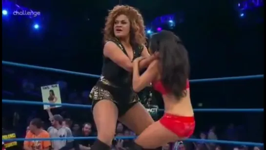 Gail Kim vs Lei'D Tapa