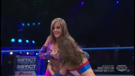 Brooke Tessmacher vs Velvet Sky