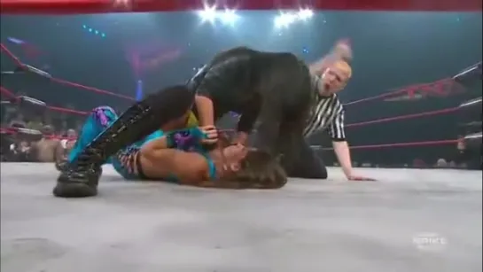 Sarita vs Alissa Flash