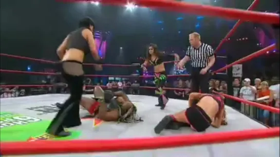 Traci Brooks(w/Sharmell) vs Christy Hemme(w/Tara) vs Awesome Kong(w/Raisha Saeed) vs Sarita(w/Taylor Wilde)