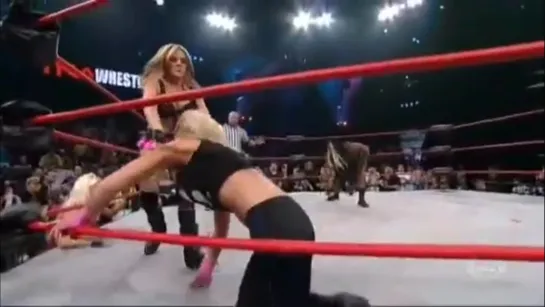 Awesome Kong vs Madison Rayne & Velvet Sky(w/Angelina Love)