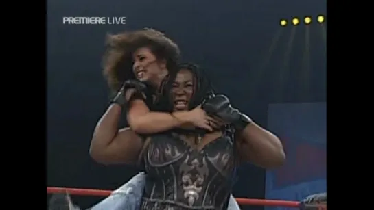 Awesome Kong (w/Raisha Saeed) vs Serena Deeb