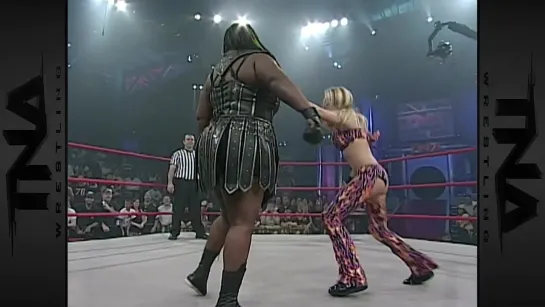 Awesome Kong vs Talia Madison