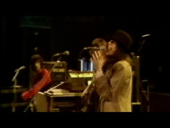 Patti Smith - Because The Night  [live]