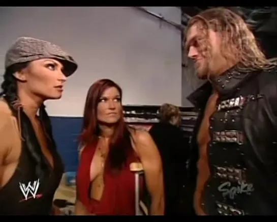 Lita,Victoria & Edge backstage(WWE Raw 02.05.2005)