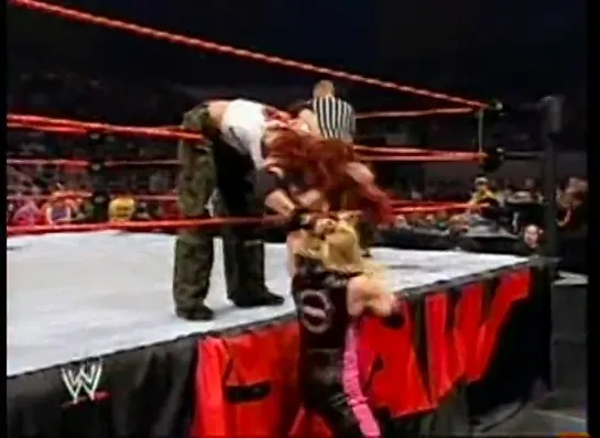 Lita vs Trish Stratus highlights(WWE Raw 13.12.2004)