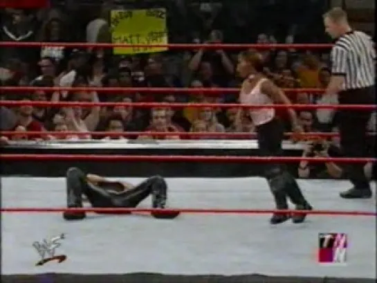 Lita,Molly Holly & Jacqueline vs Ivory,Stacy Keibler,Torrie Wilson(WWF Raw Is War 20.08.2001)